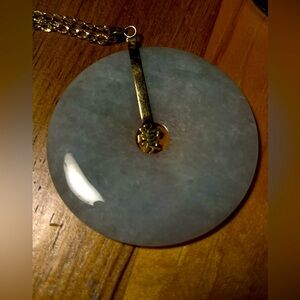 Jade Pendant 18k yellow gold